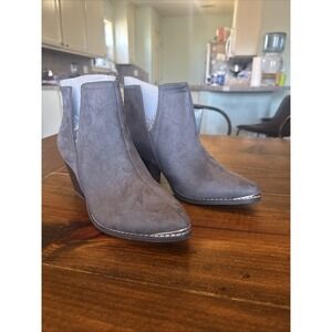 Journee Collection Women's Grey Issla Block Heel Western Booties Shoe Size 10